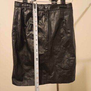 L. & U. Fashions  skirt